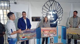 &nbsp;La doctora Balangione, junto a Emiliano y Matías Dalla Fontana junto descubrieron la obra Diego Iluminado en Las Flores.