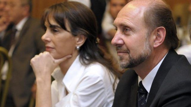 PJ. María Eugenia Bielsa y Omar Perotti&nbsp;pelearán la candidatura.