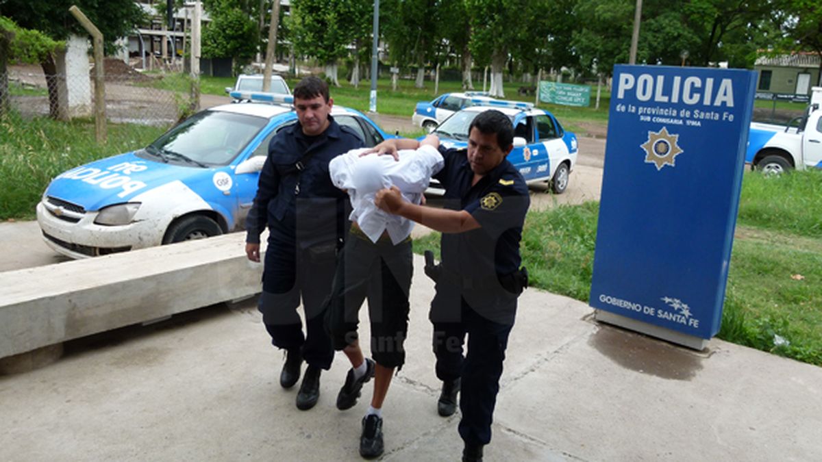 Apresaron a un adolescente armado en el B° Brigadier López de Santa Fe