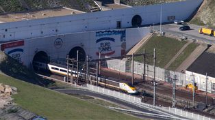 Suiza abrió en los Alpes el túnel ferroviario más largo del mundo