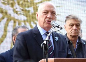 Bonfatti dijo que lejos de tener deuda, esta es una provincia que tiene superávit