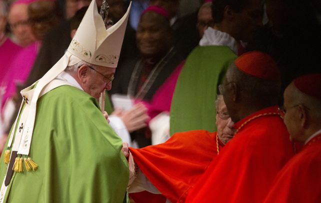 El papa argentino. Francisco presidió ayer la misa solemne de clausura del Sínodo de obispos