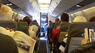 Ultima clase, la forma más barata de viajar en avión que busca expandirse
