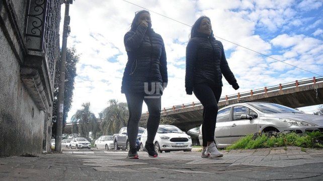 El frío llegó a Santa Fe para quedarse: las máximas de los próximos días apenas superarán los 10 grados