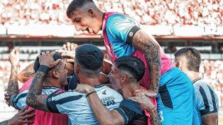Central Córdoba le dio otro cachetazo a Newells en Rosario