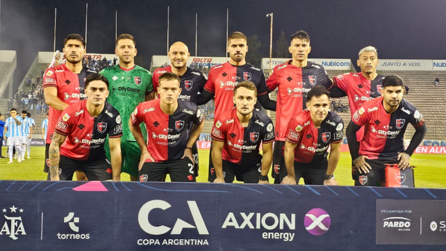 El equipo de Newells que salió a jugar contra Atlético Tucumán por los octavos de final de la Copa Argentina.