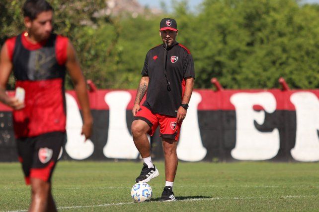 Fabbiani podrá evaluar a los jugadores en los dos amistosos previstos para hoy.