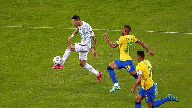 El Profe Daniel Córdoba se escribió una columna especial para UNO Santa Fe sobre el partido entre Argentina y Brasil