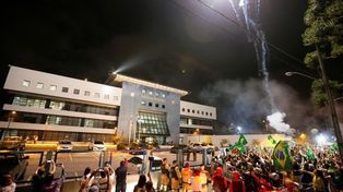 Con un Brasil conmocionado, Lula pasó su primera noche en prisión