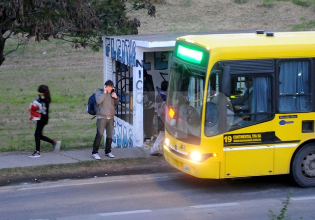 Calidad. El estudio que realizará la UTN se centrará en la percepción que los usuarios tienen del servicio de transporte. UNO de Santa Fe/Manuel Testi