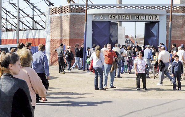 El Gabino Sosa. Símbolo de los hinchas charrúas El Gabino Sosa. Símbolo de los hinchas charrúas
