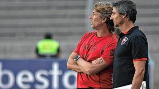 El DT de Newells, Gabriel Heinze, aún no tiene rival definido para el debut en la Copa Sudamericana.