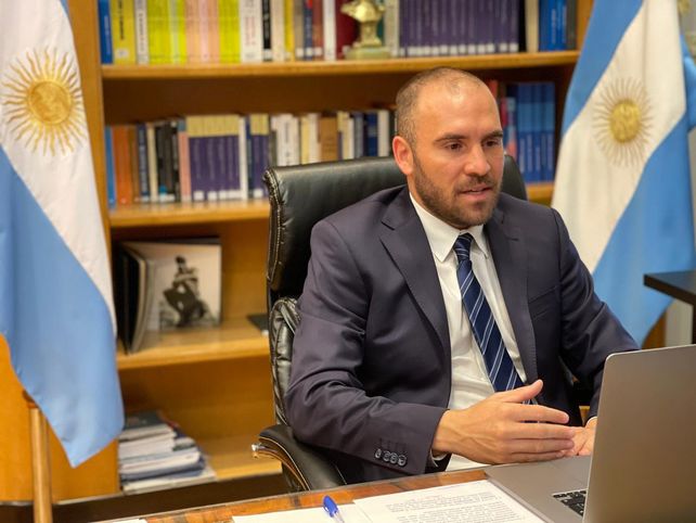 La cartera que dirige Martín Guzmán está al frente de las operaciones.