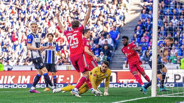 Bayern Munich goleó al Arminia y acaricia un nuevo título en la Bundesliga.&nbsp;