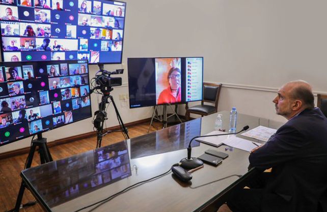 Perotti diálogo con el equipo de expertos y define cómo sigue el aislamiento&nbsp;