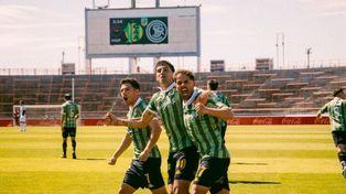 Aldosivi venció 3 a 1 a Independiente Rivadavia, un resultado que aumenta la angustia de Newells.&nbsp;