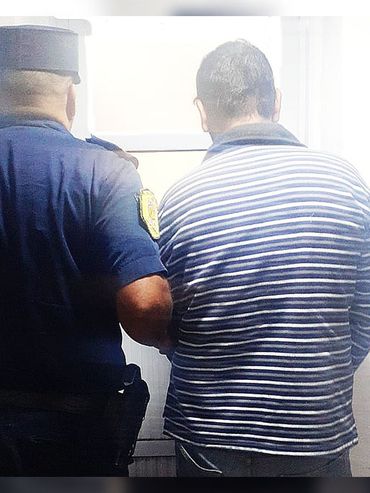 Santa Elena: le pegó con un lazo y la amenazó de muerte