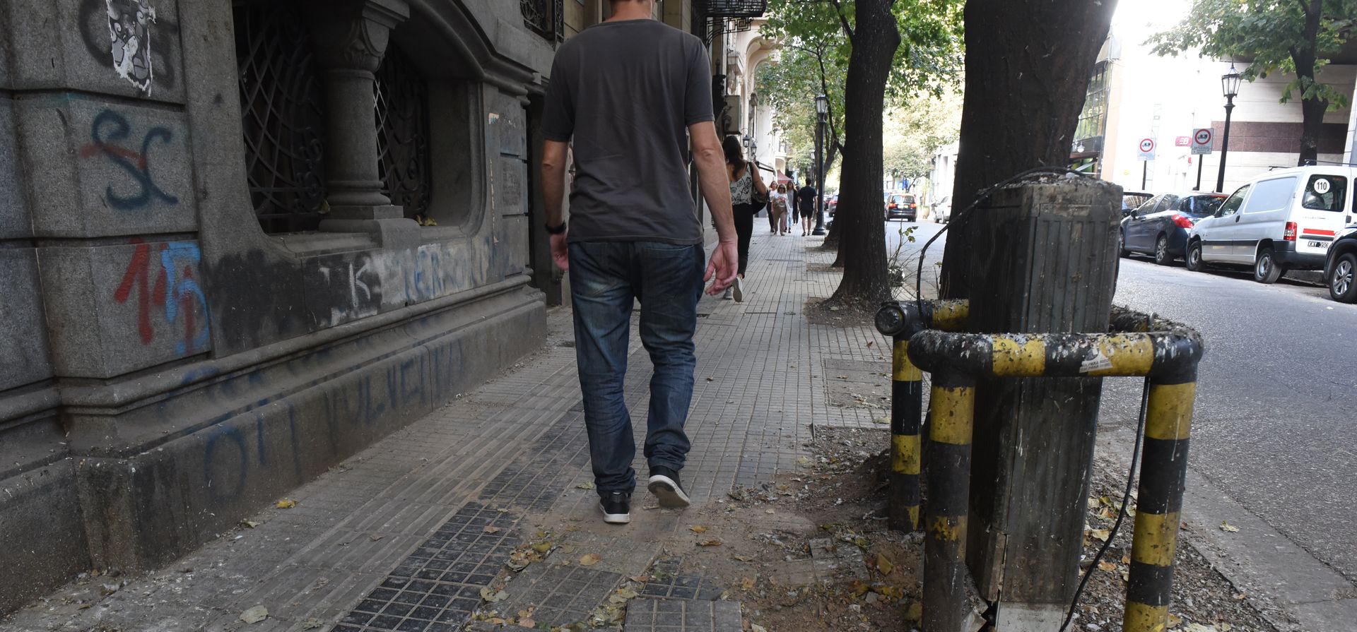 Avanza en el Concejo la creación de una unidad para reparar veredas rotas