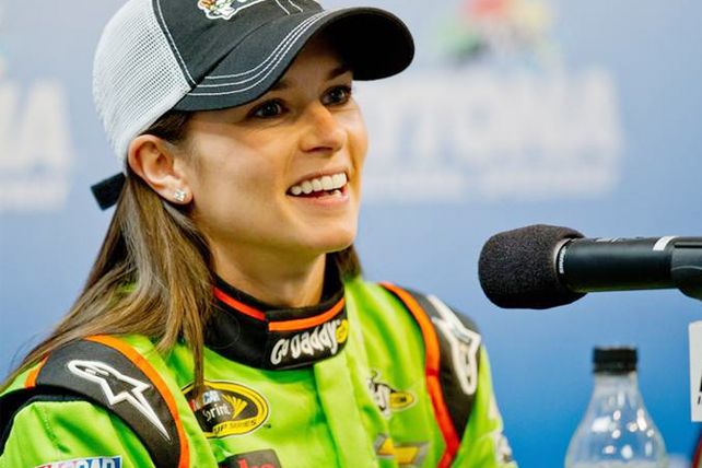 Histórico: una piloto mujer logró la pole en las 500 millas de Daytona