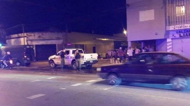 Detuvieron a un gendarme ebrio que golpeó a su mujer y enfrentó a trompadas a policías