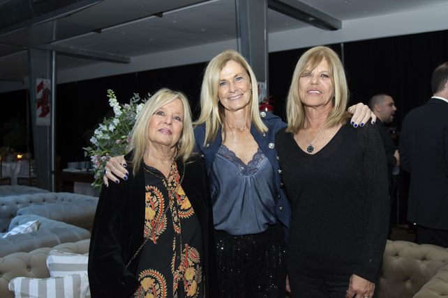 Claudia Miranda,  Lys Boldt y Alejandra Villavicencio