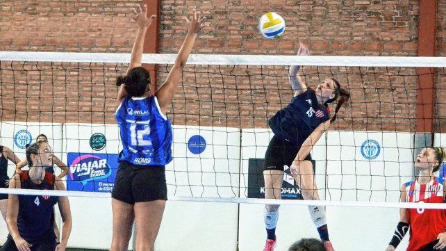 Un gran torneo está desarrollando el plantel femenino de Unión.