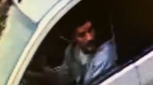 Un hombre de 37 años fue detenido. Fue reconocido por el auto