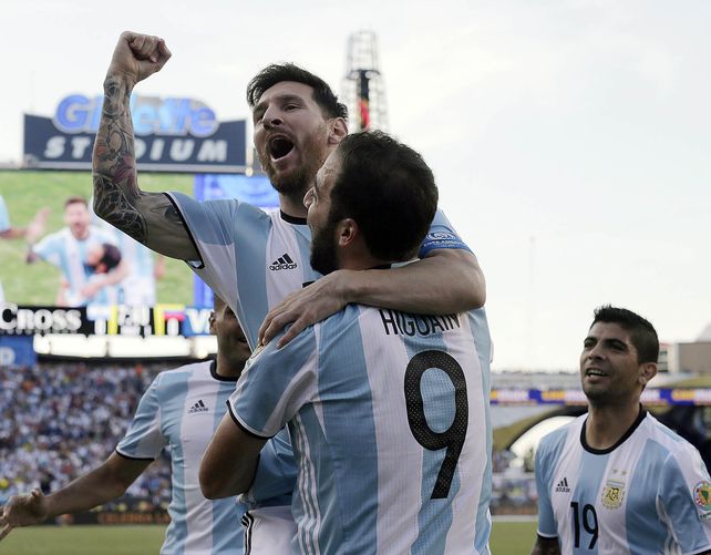 Con el alma. Messi y el Pipa Higuaín