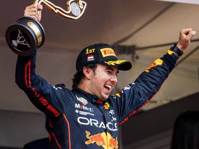 Checo Pérez logró un gran triunfo en el GP de Azerbaiyán