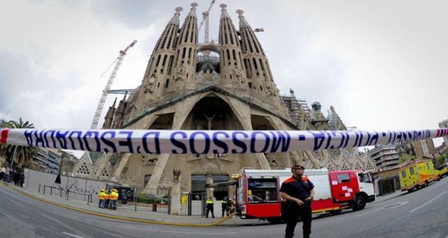 La Sagrada Familia fue evacuada por un incendio intencional