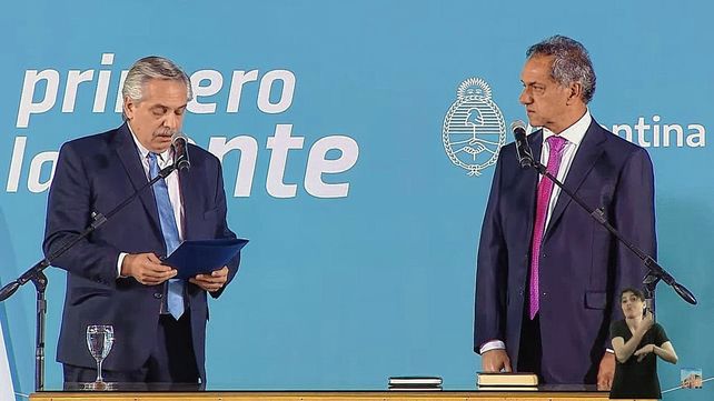 Juró Daniel Scioli y el Presidente pidió la máxima unidad