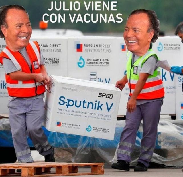 Arrancó julio y la ya tradicional catarata de memes del cantante español Julio Iglesias