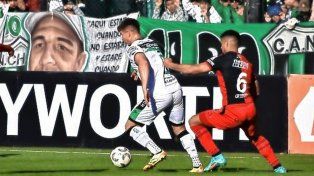 Colón perdió contra Nueva Chicago y a nueve fechas del final está a cinco unidades de la cima en la zona B.