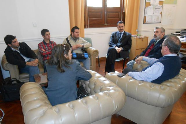 Galassi y Schneider recibieron a representantes del Instituto Nº 12
