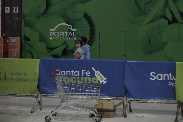 La provincia había dispuesto un vacunatorio contra el Covid en uno de los shoppings de la zona norte.&nbsp;