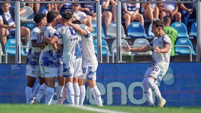 Talleres derrotó sobre la hora a Gimnasia (LP) de visitante y toma aire en el descenso