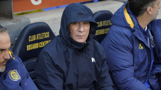 Ariel Holan no le pudo encontrar la vuelta a Central
