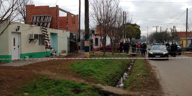 Robaron un súper chino, enfrentaron a tiros a la Policía y un ladrón fue abatido