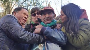 Ramón, padre de Franco Casco, no puede contener las lágrimas tras conocerse el fallo que absolvió a los policías implicados en la muerte de su hijo.&nbsp;