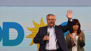 Alberto Fernández y Cristina Kirchner recompusieron en parte su relación, pero persisten las tensiones dentro del Frente de Todos.