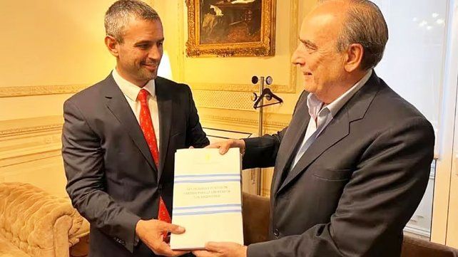 Martín Menem