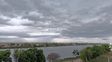 Alerta amarilla por tormentas en Santa Fe: se oscureció la ciudad y anticipan lluvia, ráfagas y posible granizo