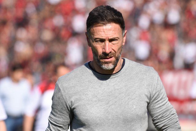 El Kily González asumió en Platense y lo acompañará Daniel Fagiani.