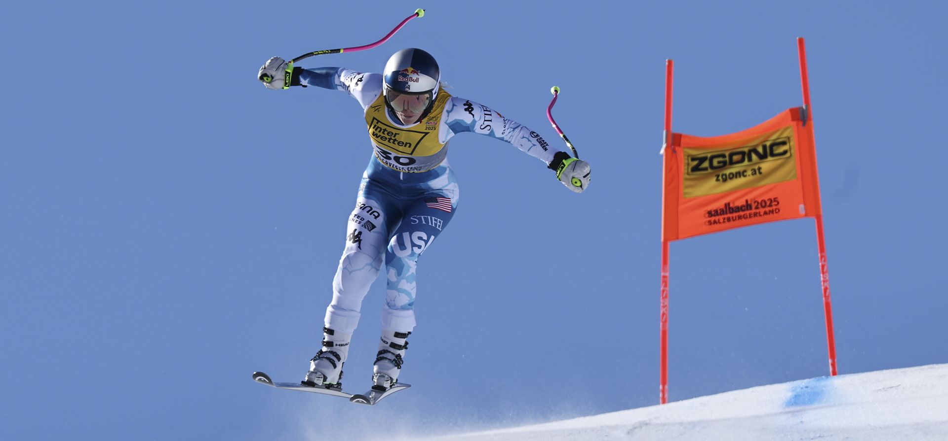 La estadounidense Lindsey Vonn recorre a toda velocidad la pista durante un entrenamiento de esquí alpino para el Campeonato Mundial Femenino de descenso en Saalbach-Hinterglemm, Austria, el martes 4 de febrero de 2025. (Foto AP/Marco Trovati) La estadounidense Lindsey Vonn recorre a toda velocidad la pista durante un entrenamiento de esquí alpino para el Campeonato Mundial Femenino de descenso en Saalbach-Hinterglemm, Austria, el martes 4 de febrero de 2025. (Foto AP/Marco Trovati)