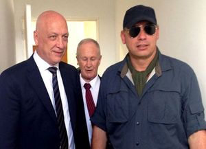El gobernador y el secretario de Seguridad Sergio Berni están reunidos en la Casa Gris