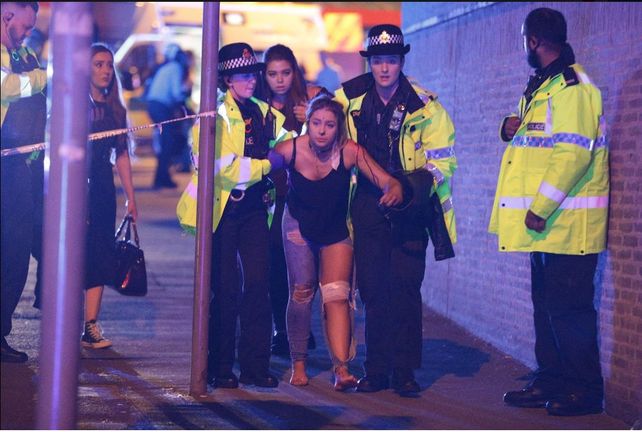 La policía británica confirmó al menos 19 muertes tras la explosión en Manchester
