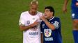 en el partido por la paz, maradona se peleo con la brujita veron en el partido por la paz, maradona se peleo con la brujita veron