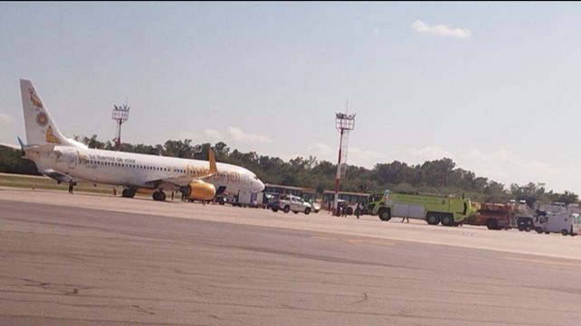Otra vez: un avión de Flybondi debió hacer un aterrizaje de emergencia