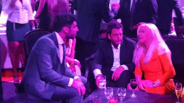 Susana y sus mimos con Facundo Moyano en la fiesta del gremio de los trabajadores de peajes