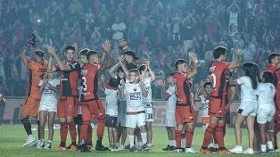 Colón vuelve a jugar de local con la obligación de sumar su primer triunfo.